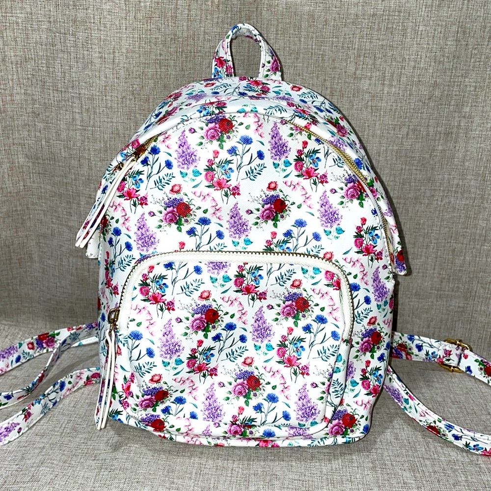 New Under One Sky small floral bag